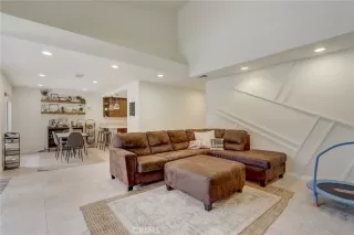 Photo #5: ND23109935 Listing 