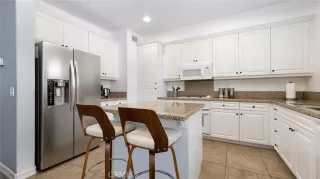 Photo #2: ND23165694 Listing