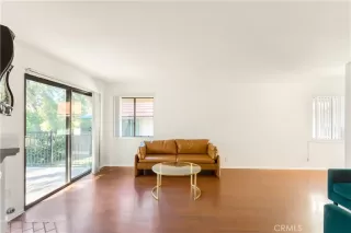 Photo #4: ND23169246 Listing 