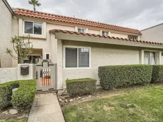 Photo #4: ND23179809 Listing 