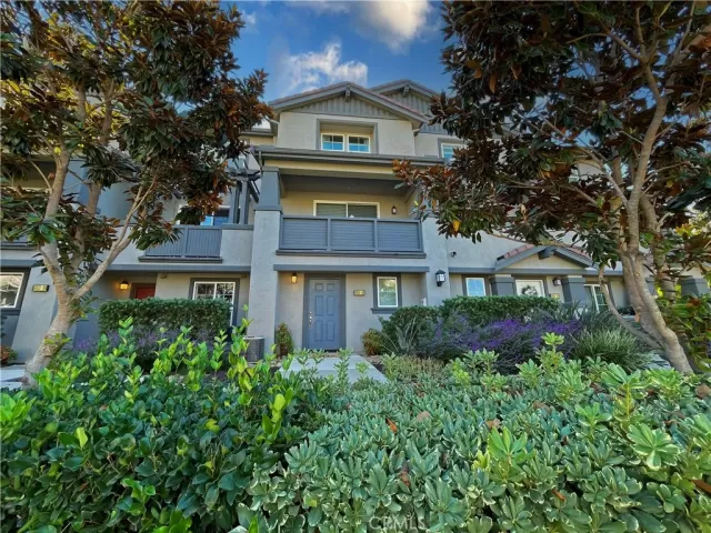 MLS: ND23205114 Condo For Sale