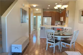 Photo #6: ND23205114 Listing