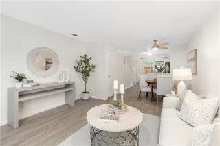 Photo #5: ND23231267 Listing