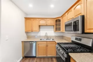 Photo #5: ND24000741 Listing