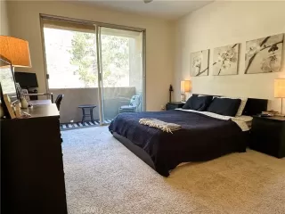 Photo #5: ND24022444 Listing