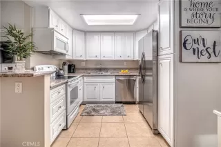 Photo #5: ND24024410 Listing