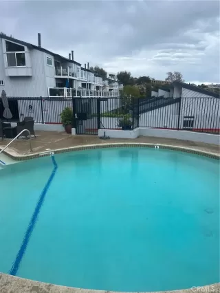 Photo #1: ND24054813 Listing 