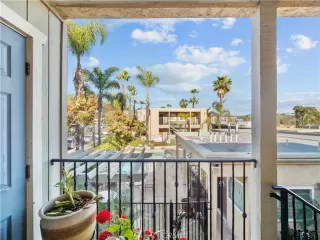 Photo #5: ND24068085 Listing