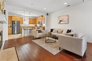 Photo #2: ND24091149 Listing