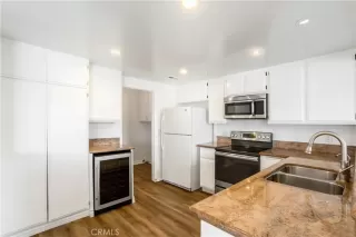 Photo #3: ND24109955 Listing 