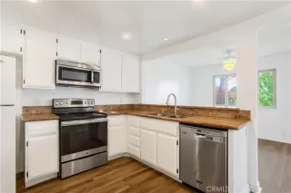 Photo #4: ND24109955 Listing 