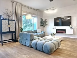 Photo #4: ND24138707 Listing