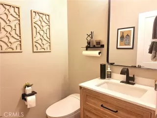 Photo #6: ND24138707 Listing