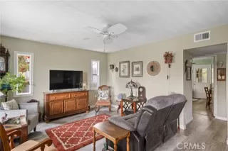 Photo #4: ND24156442 Listing