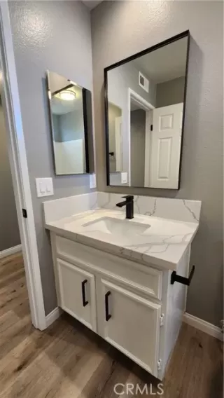 Photo #3: ND24159883 Listing