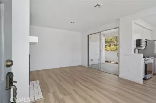 Photo #3: ND24211319 Listing