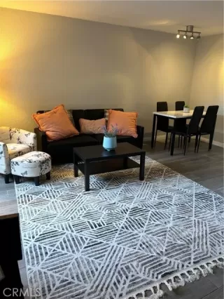 Photo #5: ND24217385 Listing