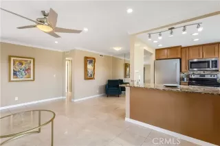 Photo #5: ND24230258 Listing