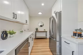 Photo #5: ND24251957 Listing