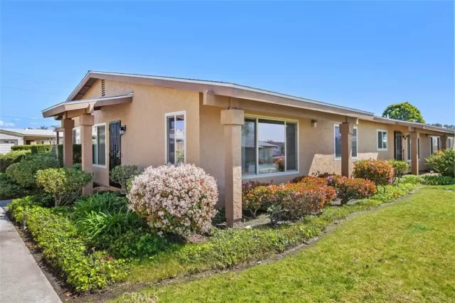 MLS: ND25061368 Condo For Sale