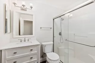 Photo #5: ND25066871 Listing