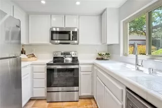 Photo #5: ND25070811 Listing 