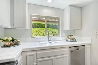 Photo #6: ND25070811 Listing 