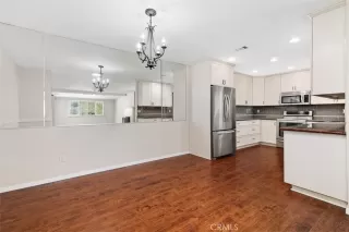 Photo #6: ND25073001 Listing 