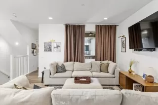 Photo #4: ND25092535 Listing