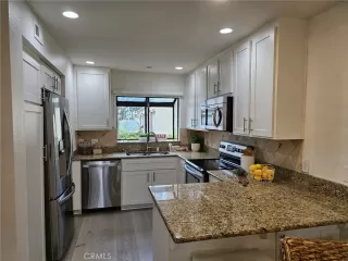 Photo #6: ND25092676 Listing