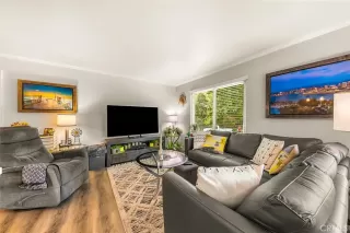 Photo #3: ND25106057 Listing