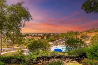 Photo #2: ND25106445 Listing