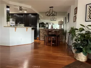 Photo #5: ND25106445 Listing