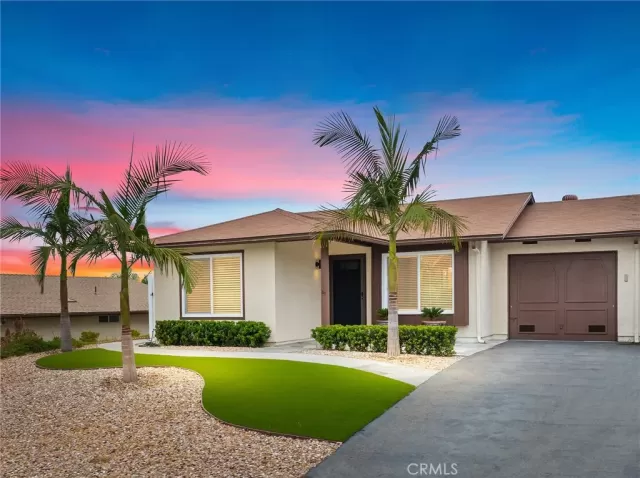 MLS: ND25127904 Condo For Sale