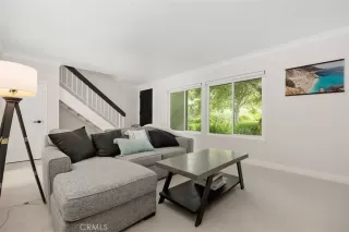 Photo #2: ND25133153 Listing 