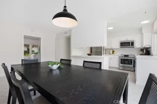 Photo #5: ND25133153 Listing 