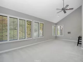 Photo #2: ND25145414 Listing 