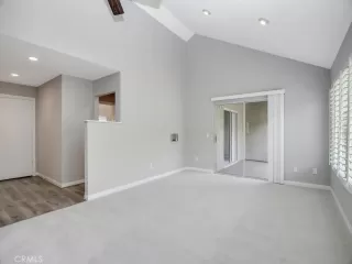 Photo #3: ND25145414 Listing 