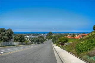 Photo #2: ND25148146 Listing