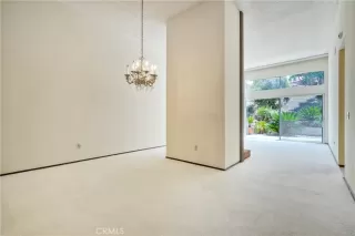 Photo #3: ND25148146 Listing