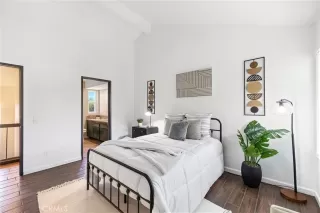 Photo #4: ND25148482 Listing