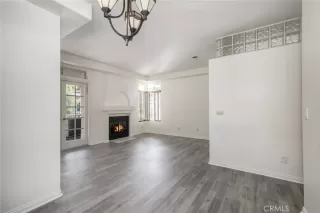 Photo #6: ND25197351 Listing 