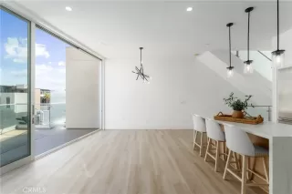 Photo #3: ND25206870 Listing