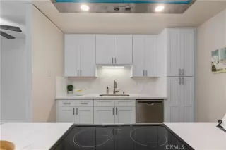 Photo #1: ND25238132 Listing 