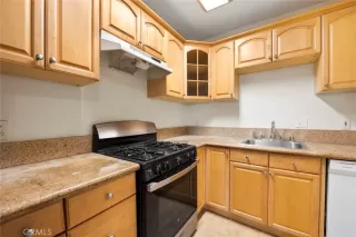 Photo #6: ND25239156 Listing 