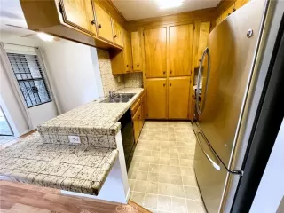 Photo #5: ND25256077 Listing