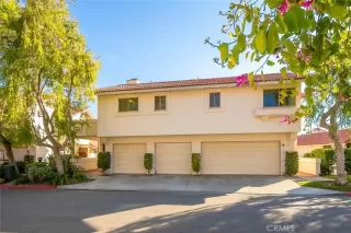 Photo #2: ND25271068 Listing