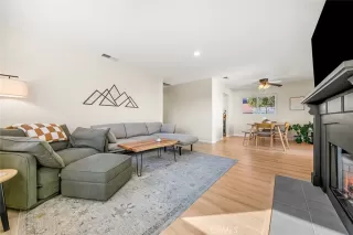 Photo #4: ND25271068 Listing