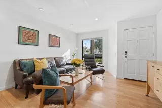 Photo #1: ND26002389 Listing 