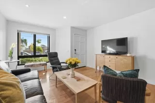 Photo #3: ND26002389 Listing 